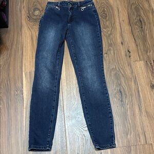 Guess 1981 Skinny Jeans -25
